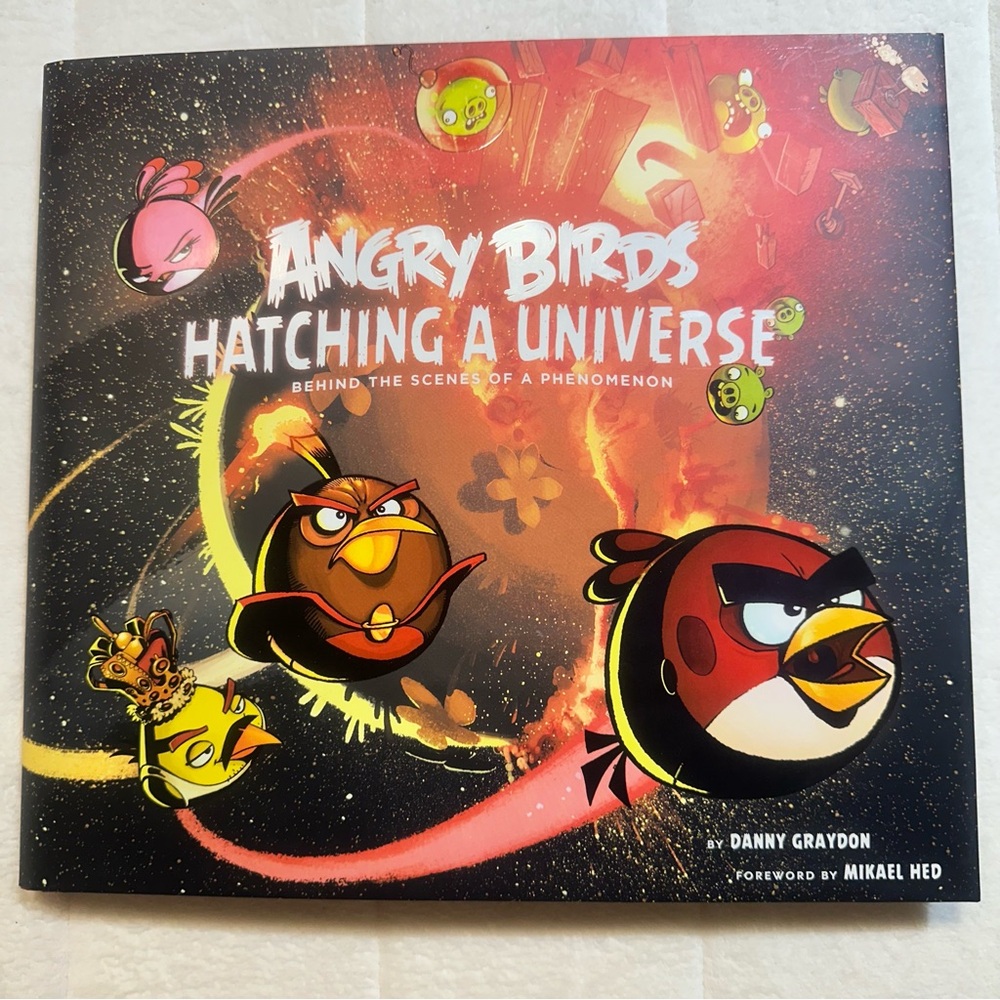 SALE!! Angry birds activity and behind the scenes book